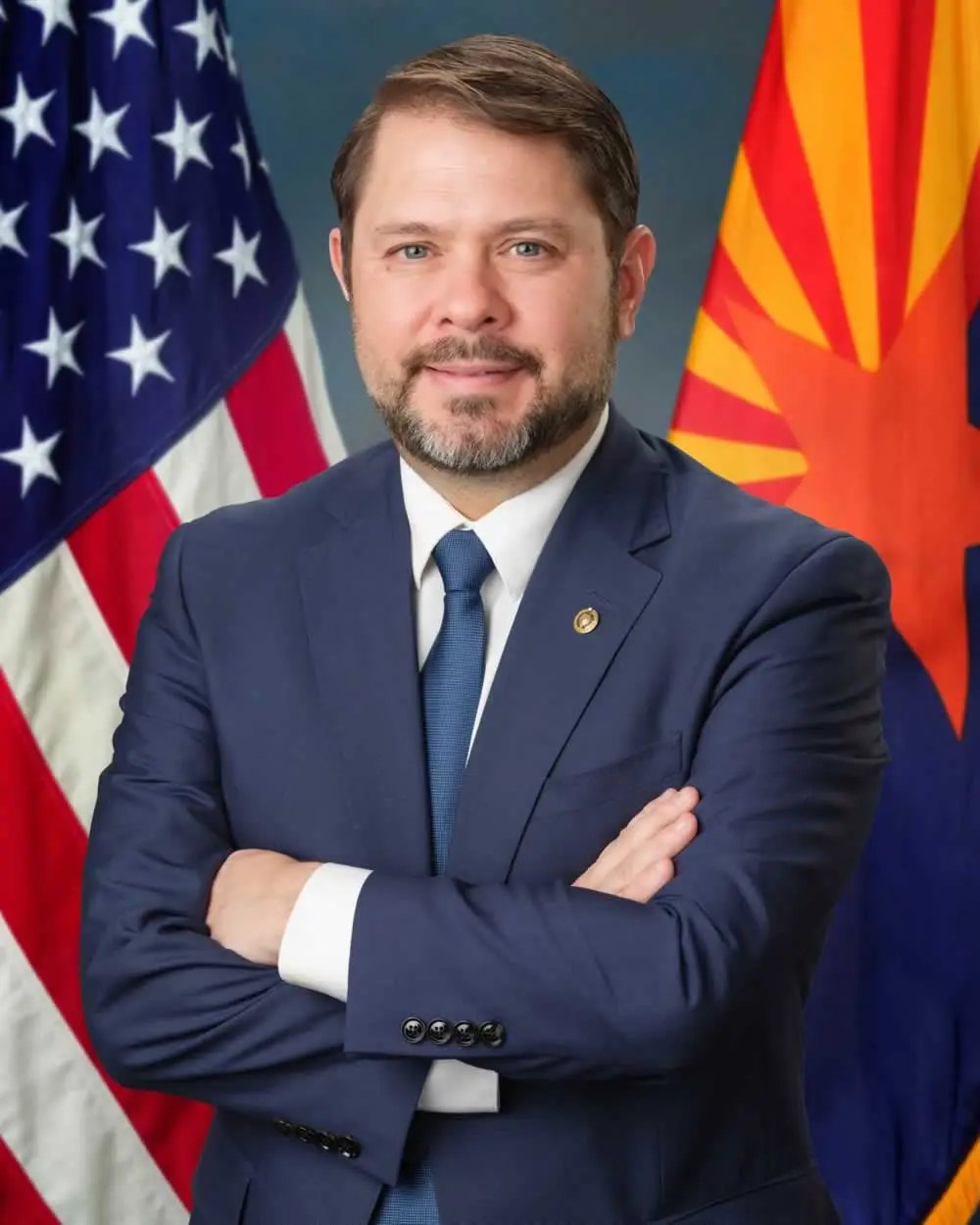 Official portrait of Sen. Ruben Gallego (D-Ariz.)