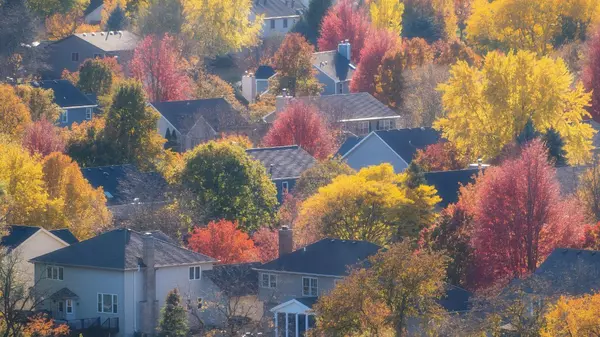 Carmel, IN Homeowners Can Expect a Cool and Dry Fall, Says The Old Farmer’s Almanac