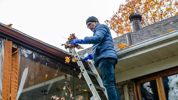 6 Common Plumbing Problems That Could Plague You This Fall