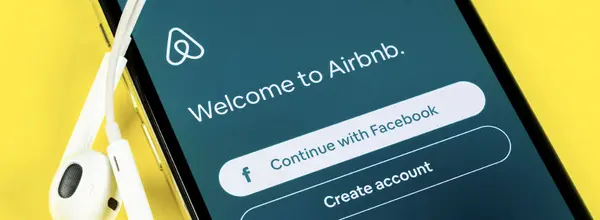 To Airbnb Or Not To Be?,Evelyn Davidson