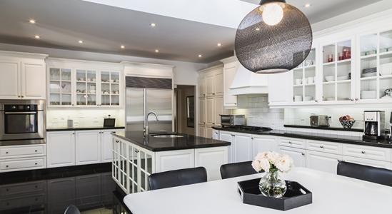 The Luxury Market Is Attracting Buyers in 2021,kcm crew