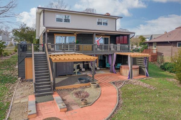 Fisherman’s Luck,Southern Charm Realty & Retreats