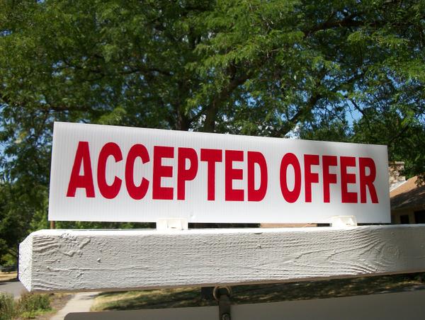 Choosing the Best Offer,Southern Charm Realty & Retreats