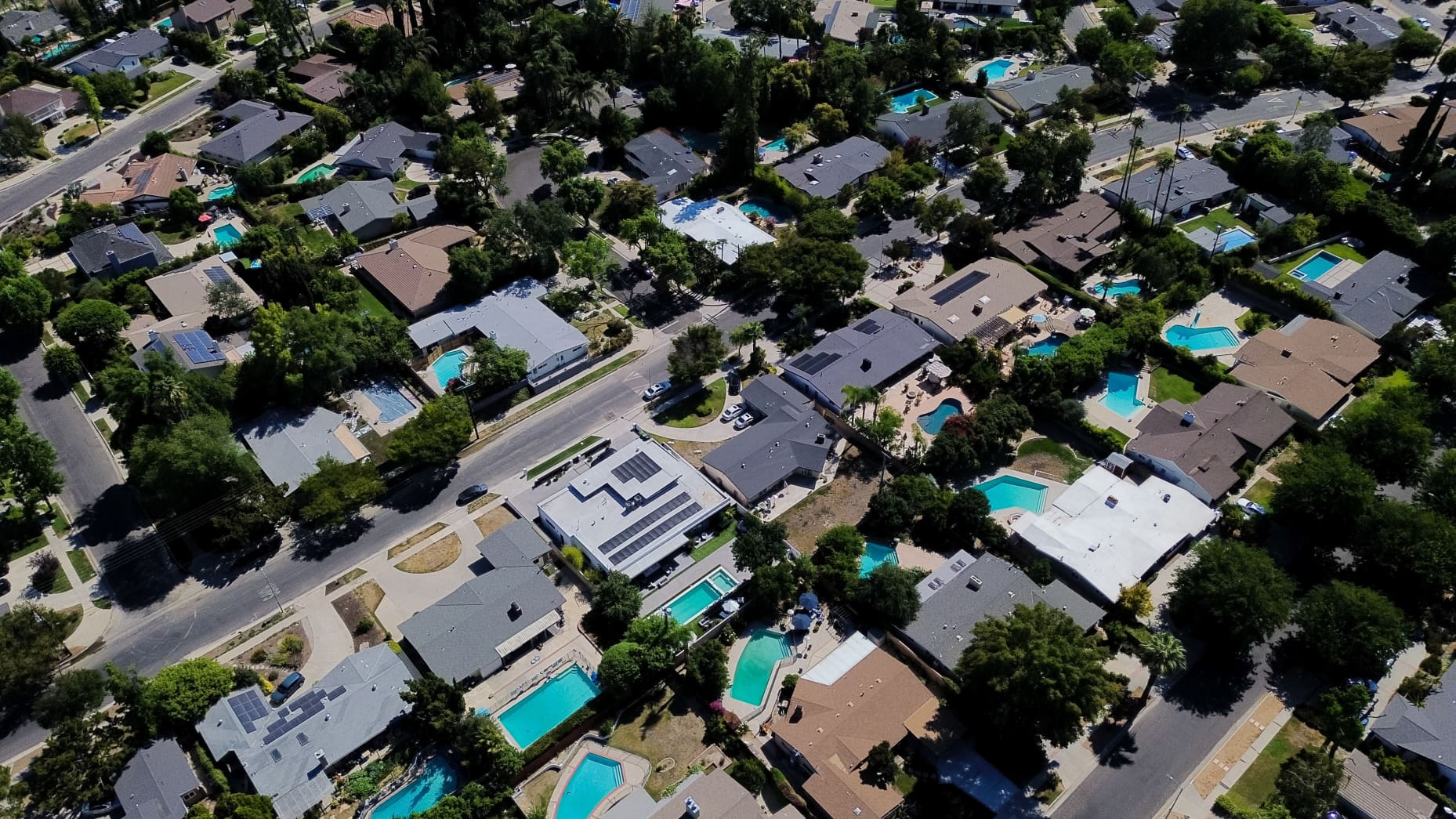 Homes in Los Angeles, California, US, on Sunday, July 13, 2025. Like in the broader US market, home sales have slowed in Southern California as high interest rates and economic uncertainty chill demand. Photographer: Eric Thayer/Bloomberg via Getty Images