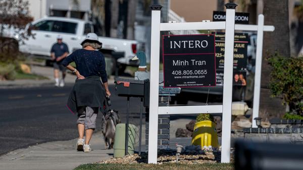 Mortgage rates hit highest level since July, crushing application demand,anastasiakaufman-chime-me