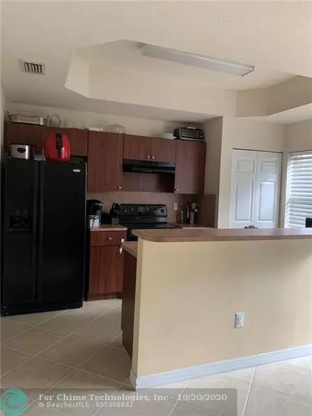 Fort Lauderdale, FL 33312,4940 Tradewinds Ter  #407