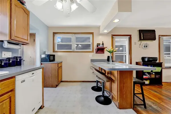 1813 East 36 ST, Brooklyn, NY 11234