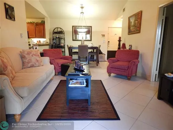 Coral Springs, FL 33067,5701 Riverside Dr  #302