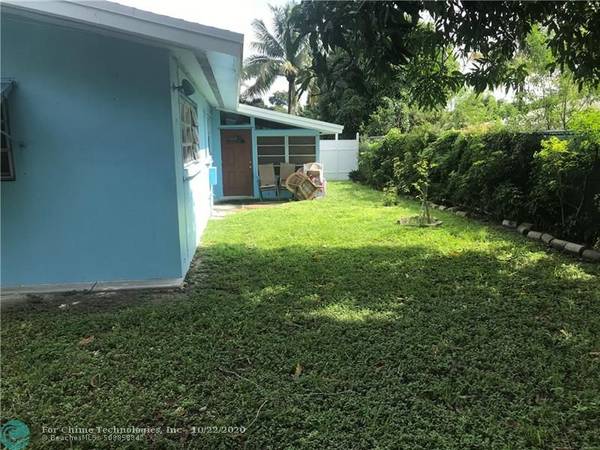 North Miami Beach, FL 33162,17900 NE 6th Ct