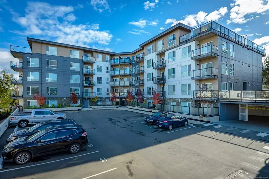 Courtenay, BC V9N 8P1,3070 Kilpatrick Ave #108