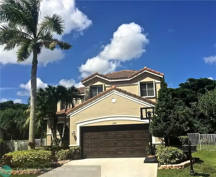 1749 Winterberry Ln, Weston, FL 33327