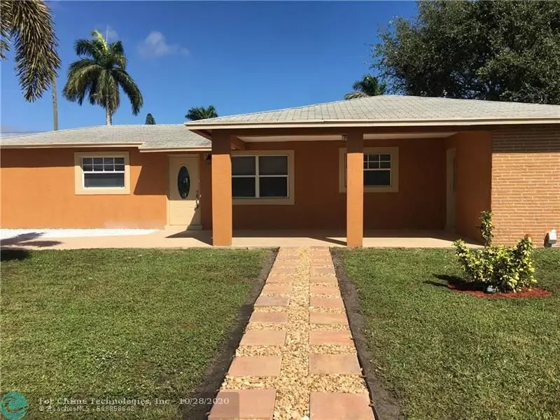 490 W 34th St, Riviera Beach, FL 33404