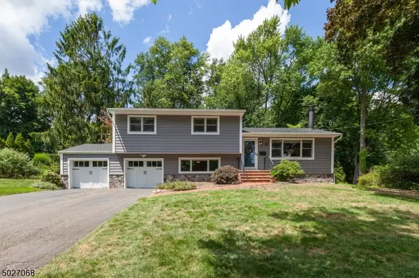 25 HARRETON RD, Allendale Boro, NJ 07401