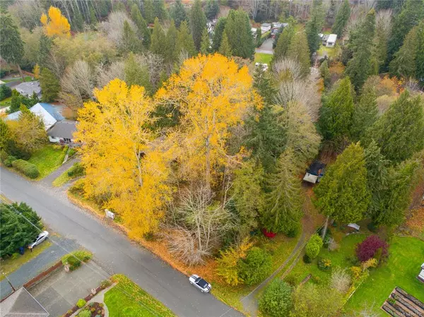 Lot 4 Lee Rd,  Parksville,  BC V9P 2E1