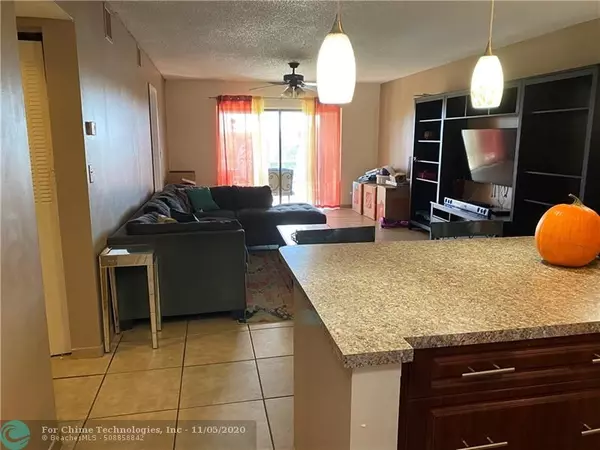 Davie, FL 33324,2430 SW 81st Ave  #406