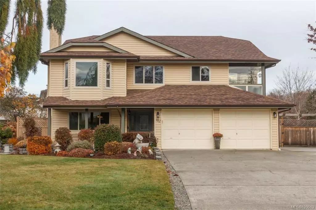 Colwood, BC V9B 5P4,742 Macan Pl