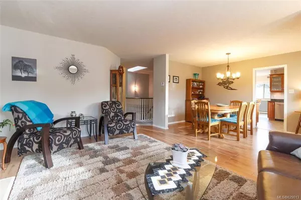 Colwood, BC V9B 5P4,742 Macan Pl