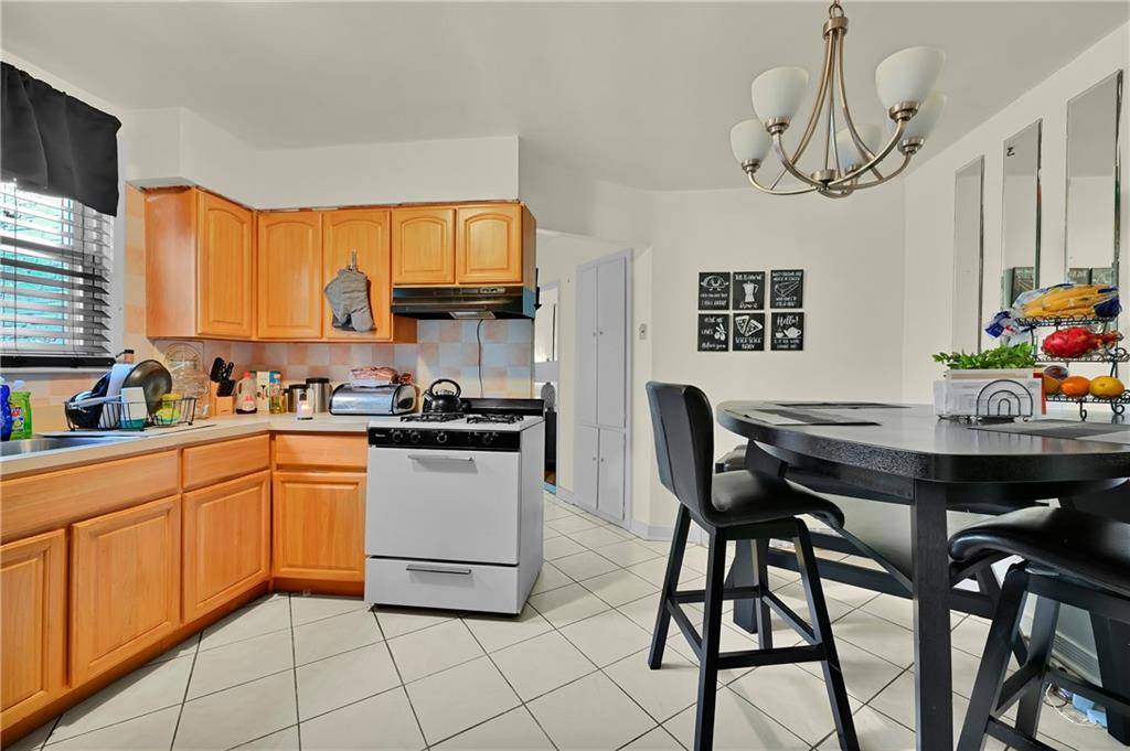Brooklyn, NY 11236,763 East 81 ST