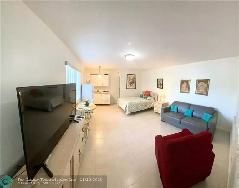 Lauderdale By The Sea, FL 33062,1480 S Ocean Blvd  #211