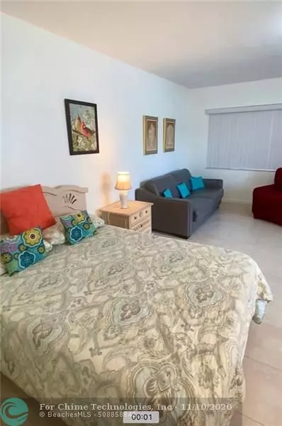 Lauderdale By The Sea, FL 33062,1480 S Ocean Blvd  #211