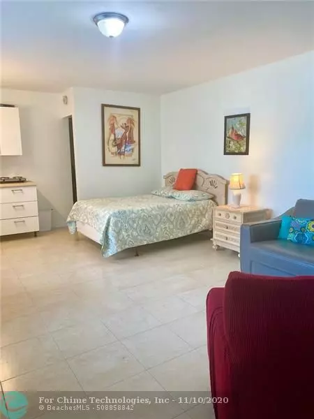 Lauderdale By The Sea, FL 33062,1480 S Ocean Blvd  #211