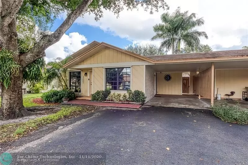 3644 E Bell Dr, Davie, FL 33328