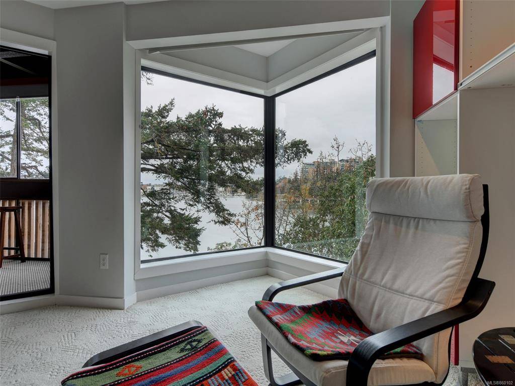 Victoria, BC V9A 3R7,630 Seaforth St #307