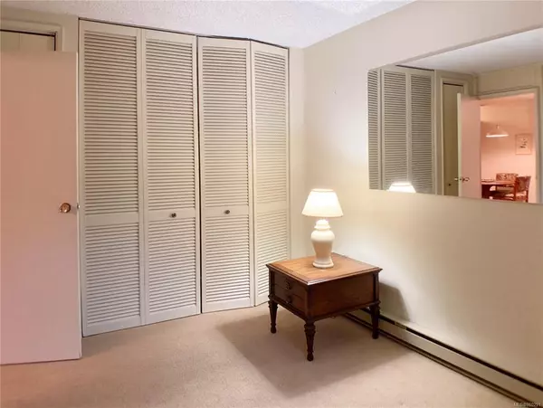 Cowichan Bay, BC V0R 1N1,1715 Pritchard Rd #111