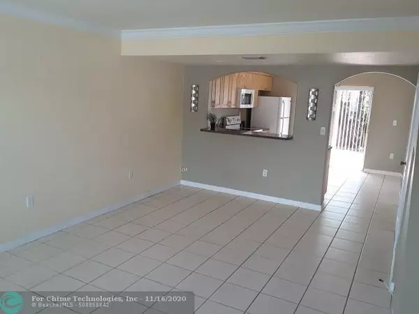 Hialeah Gardens, FL 33016,8474 NW 103rd St  #104G