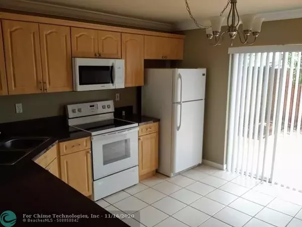 Hialeah Gardens, FL 33016,8474 NW 103rd St  #104G