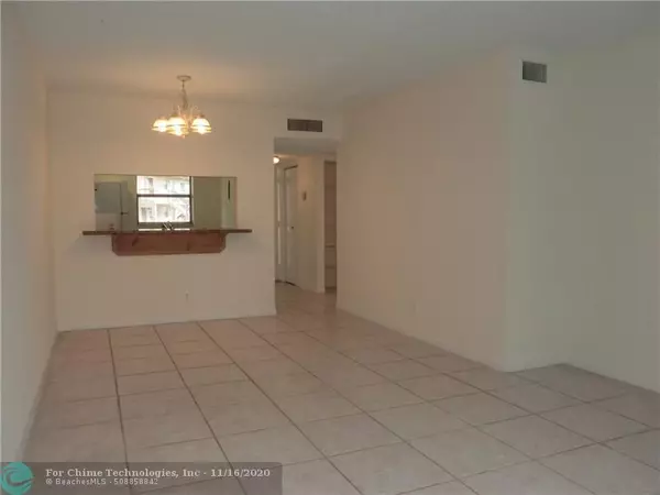 Boca Raton, FL 33433,6796 S Palmetto Cir  #101