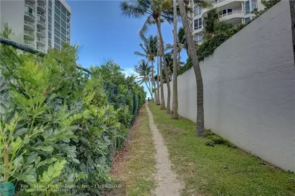 Pompano Beach, FL 33062,1461 S Ocean Blvd  #227