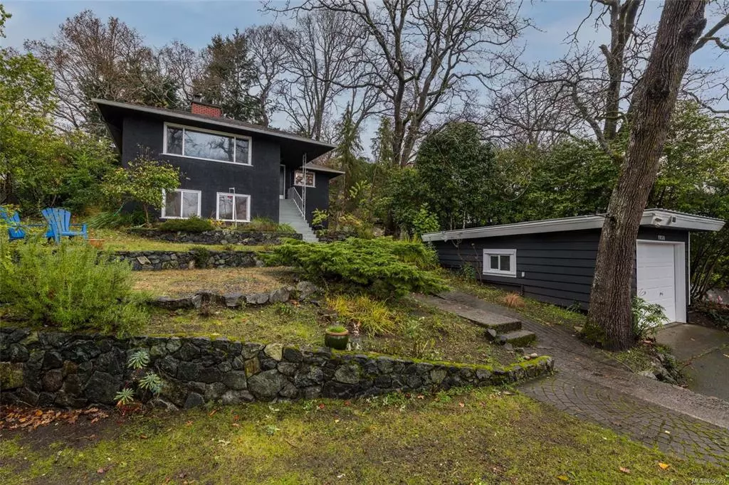 Saanich, BC V8P 1P8,1930 Mayfair Dr