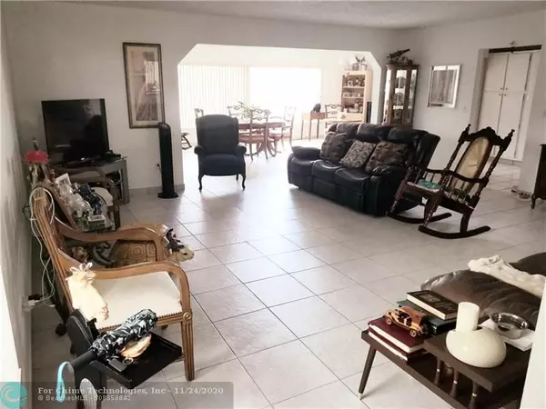 West Palm Beach, FL 33415,2886 Fernley Dr  #64