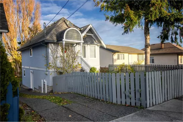 Victoria, BC V8T 3H8,2941 Cedar Hill Rd