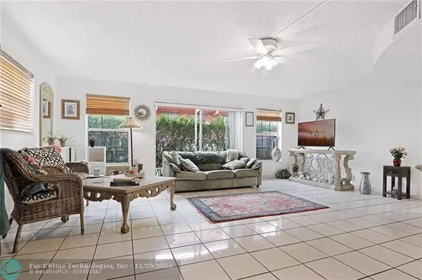 Fort Lauderdale, FL 33311,680 Tennis Club Dr  #101