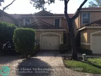 4155 Crystal Lake Dr, Deerfield Beach, FL 33064