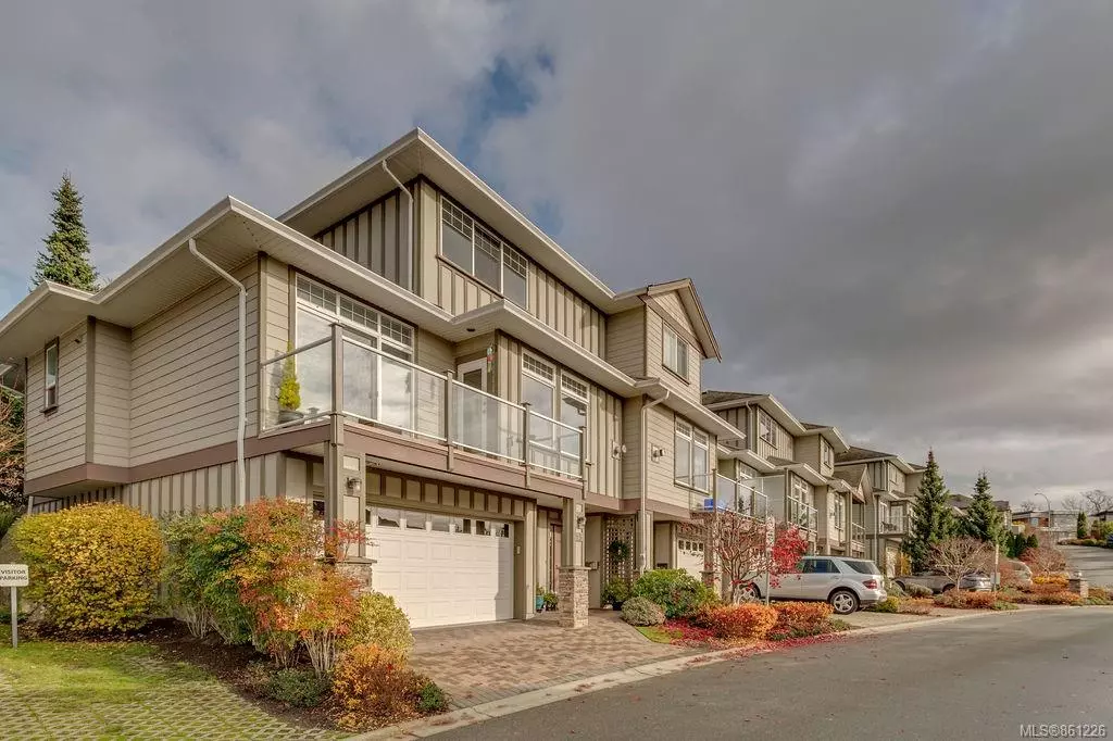 Saanich, BC V8X 5L6,759 Sanctuary Crt #15