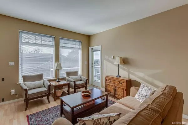 Saanich, BC V8X 5L6,759 Sanctuary Crt #15