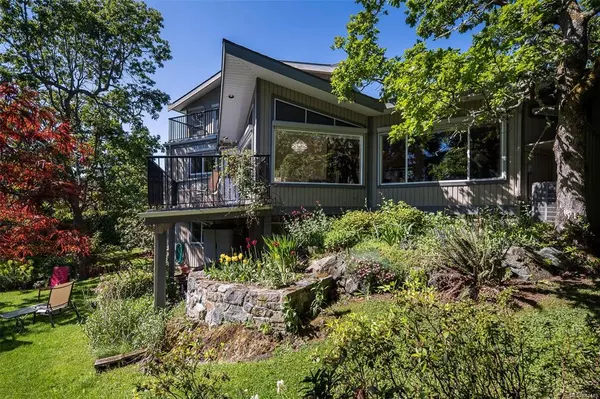 Saanich, BC V8X 5H1,4381 Wildflower Lane