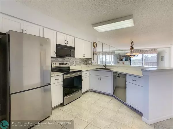 Pompano Beach, FL 33069,2238 N Cypress Bend Dr  #508