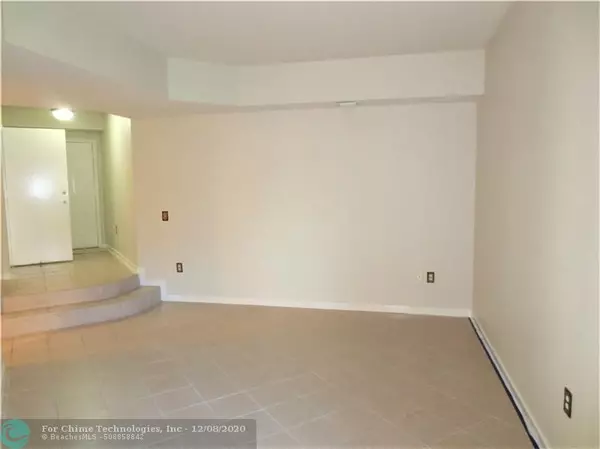 Lauderdale By The Sea, FL 33062,1900 Oceanwalk Ln  #133