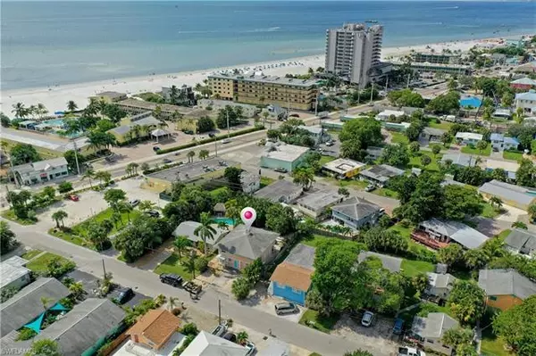 Fort Myers Beach, FL 33931,135 Mango ST