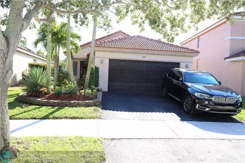 1301 Majesty Ter, Weston, FL 33327