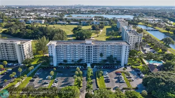 3200 N Palm Aire Dr  #902, Pompano Beach, FL 33069