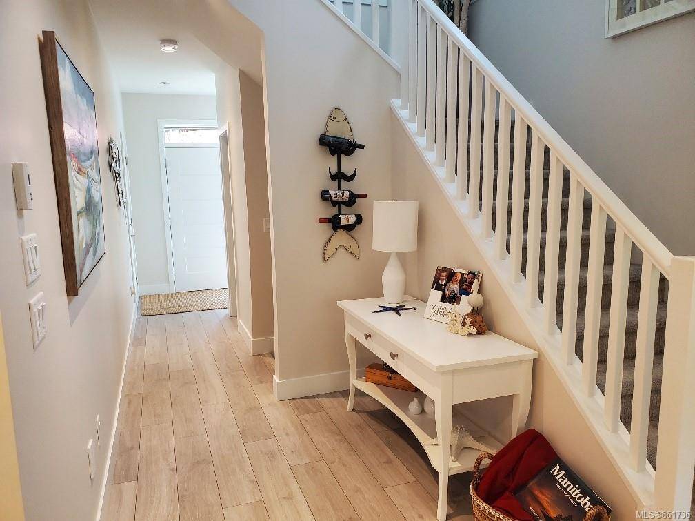 Langford, BC V9B 0Y2,921 Echo Valley Pl