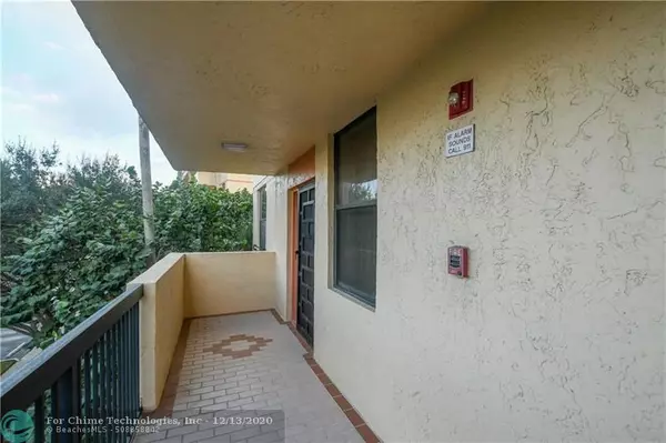 Coconut Creek, FL 33066,2768 Carambola Cir  #301