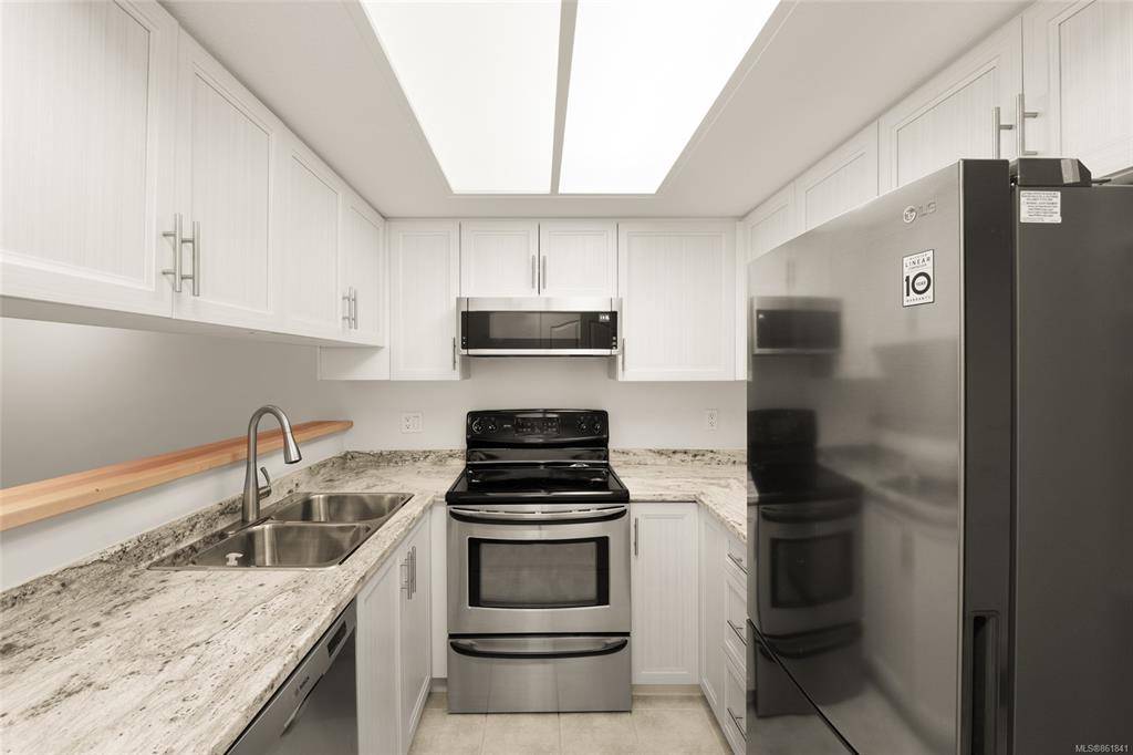 Victoria, BC V8V 4Z3,930 Yates St #703