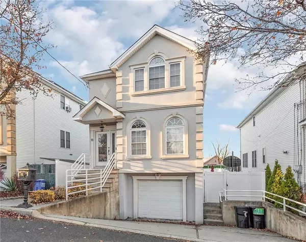 15 Orchard AVE, Staten  Island, NY 10307