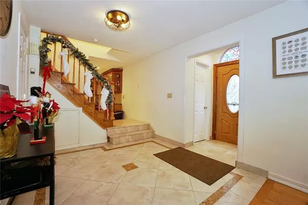 Staten  Island, NY 10312,74 Everton AVE